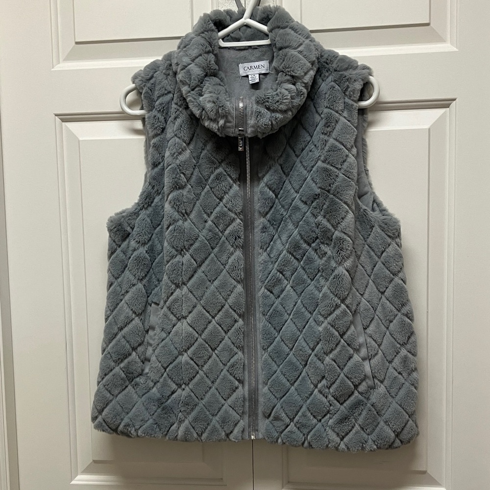 Carmen Marc Valvo faux fur diamond quilt vest, grey, L